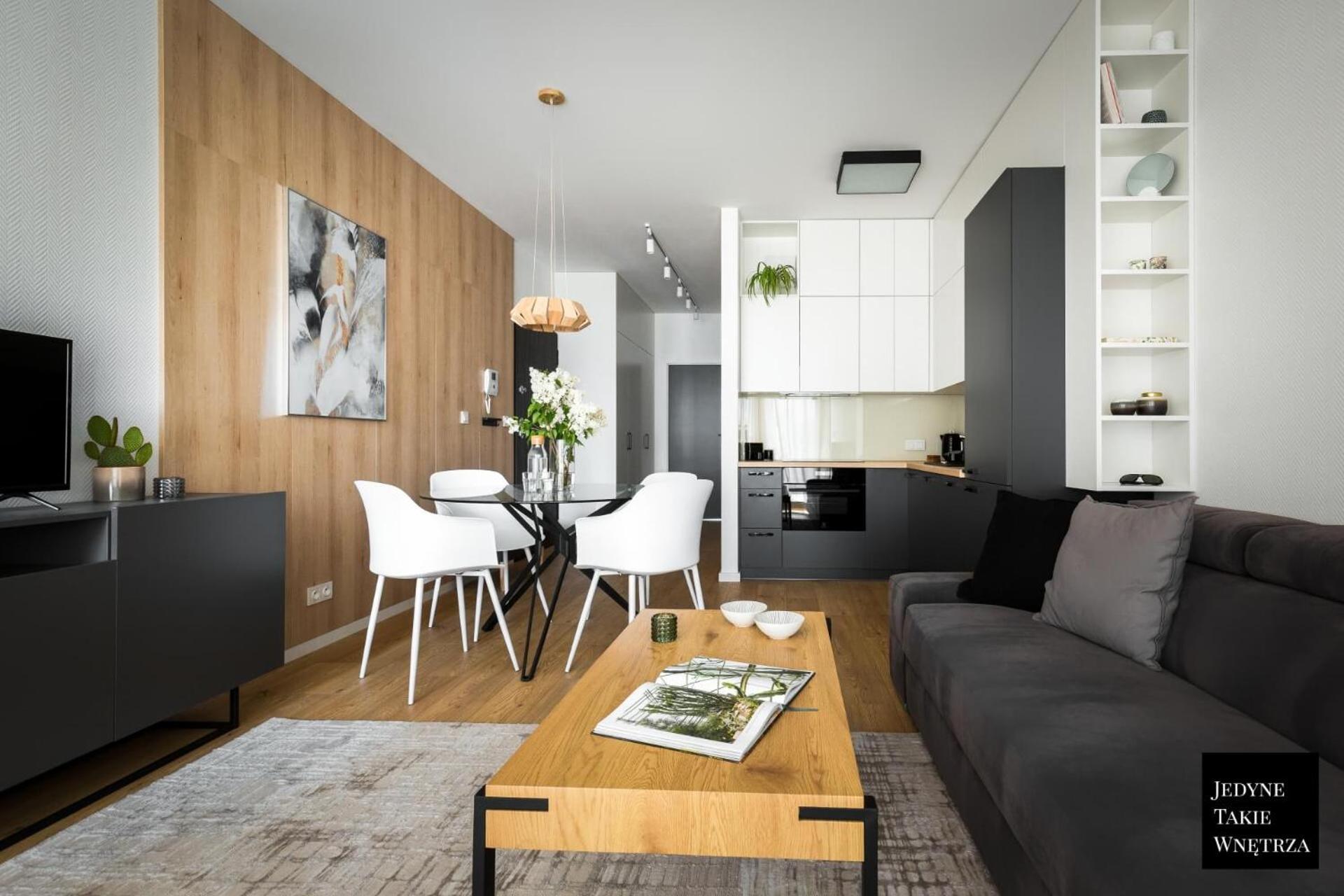 Cozy Family Apartments With Balcony Near Zlote Tarasy วอร์ซอ ภายนอก รูปภาพ