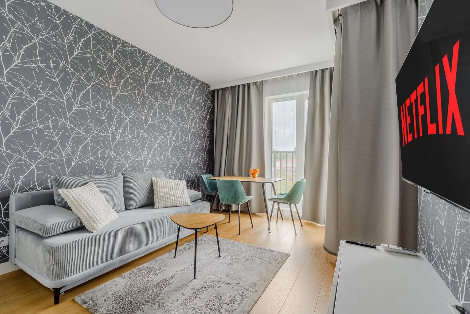 Cozy Family Apartments With Balcony Near Zlote Tarasy วอร์ซอ ภายนอก รูปภาพ